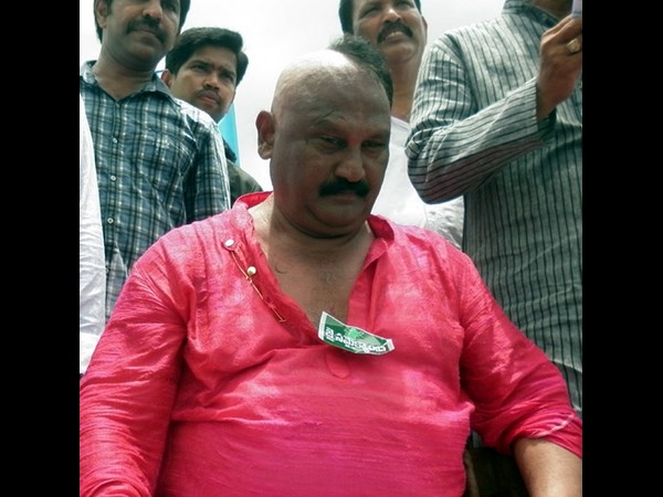 ఎమ్మెల్యే నిరసన