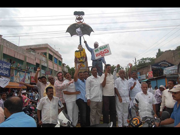 పొట్టి శ్రీరాములు