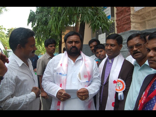 అంజన్ కుమార్ మాట కరుకు..