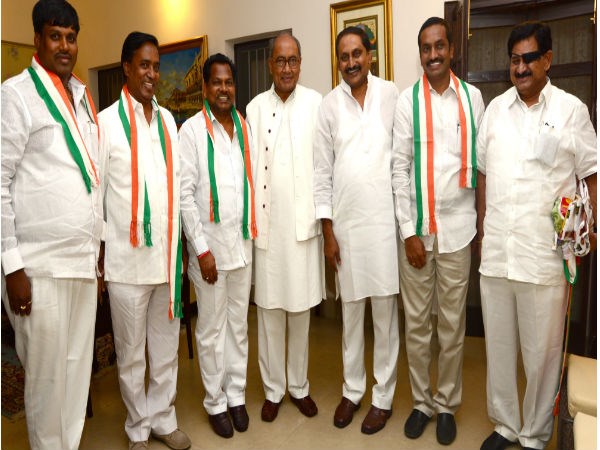 కాంగ్రెసులోకి తెరాస నేతలు