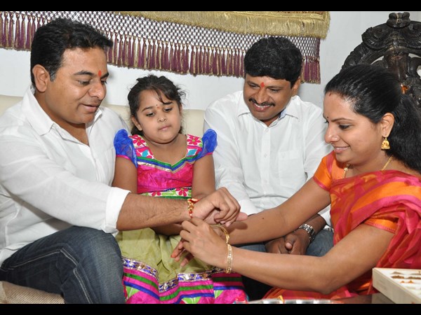 కెటిఆర్‌కు కవిత