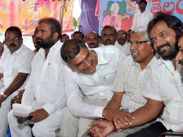 హరీష్ రావు, కోదండరామ్, గౌడ్ ఇలా