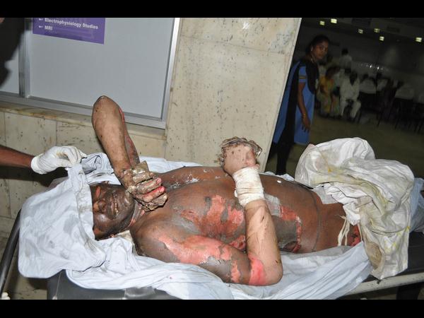 హెచ్‌పిసిఎల్ పేలుడు: ఐదుగురు అదృశ్యం