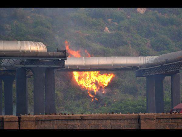 హెచ్‌పిసిఎల్ పేలుడు: ఐదుగురు అదృశ్యం