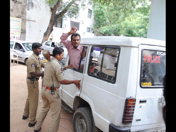 ఎపిఎన్జీవో 4