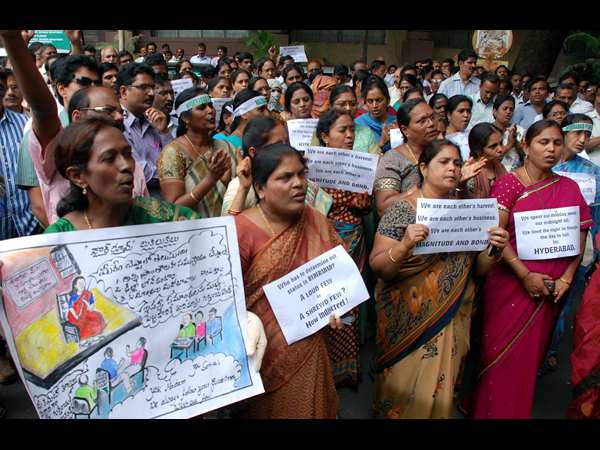 సచివాలయంలో సీమాంధ్ర ఆందోళన