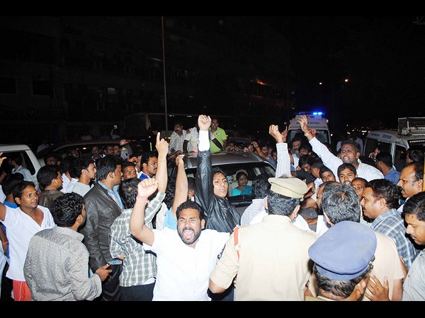 నినాదాలు