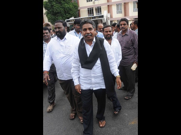 మందకృష్ణ తీవ్ర వ్యాఖ్యలు..