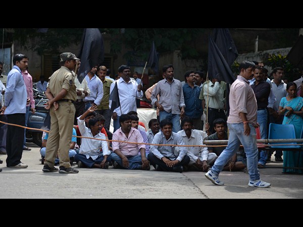 విద్యుత్ సౌధలో అదే స్థితి