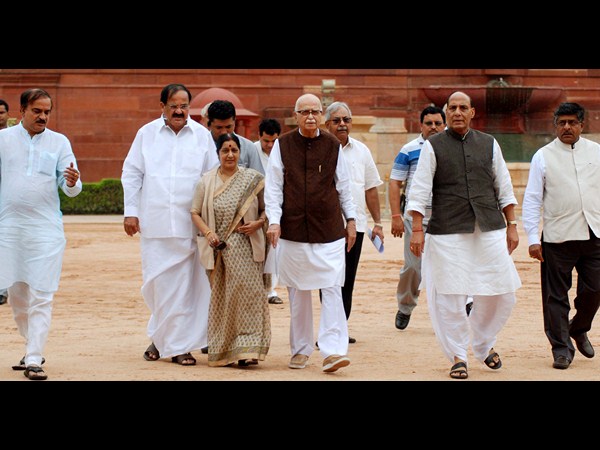 రాజ్‌నాథ్‌తో నాగం భేటీ..