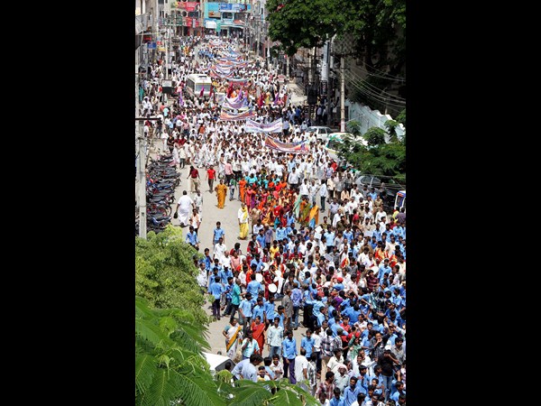 టీటిడి ఉద్యోగుల ర్యాలీ