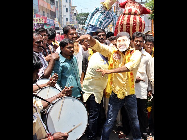 బాబు వేషధారి