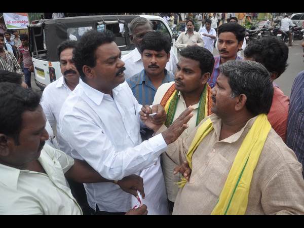 వాగ్వాదం