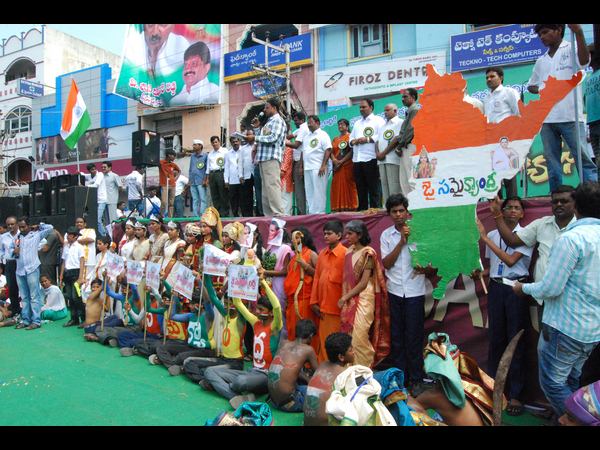 చిత్రపటంపై తెలంగాణ తల్లి