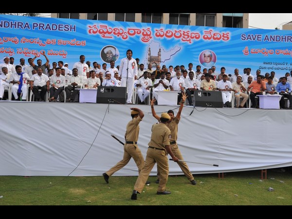 కానిస్టేబుల్ జై తెలంగాణ