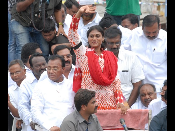 ఐదు పార్టీలు సై