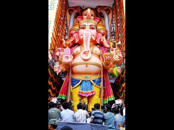 క్లిక్ క్లిక్...