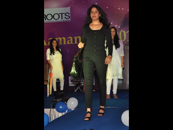 ర్యాంప్ పై హొయలు