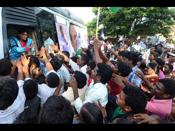 ఏలూరులో.