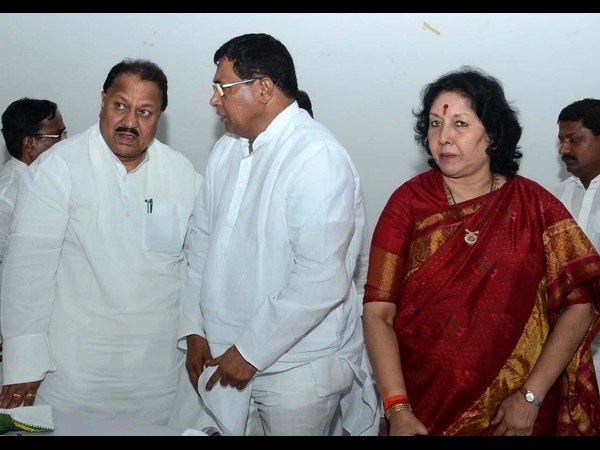 జానా, గీతా రెడ్డి