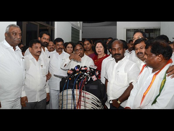 విలేకరులతో..