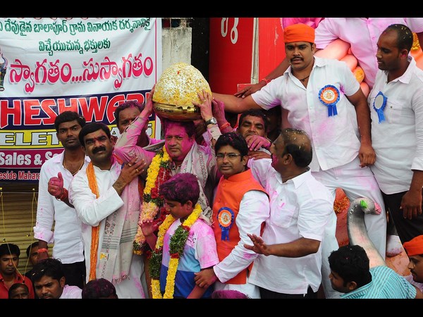 లడ్డూ లడ్డూ