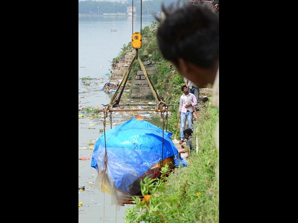 లడ్డూ నిమజ్జనం