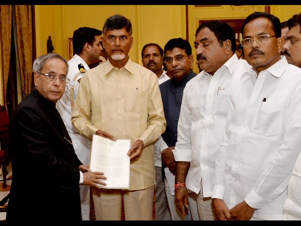 రాష్ట్రపతికి బాబు వినతి