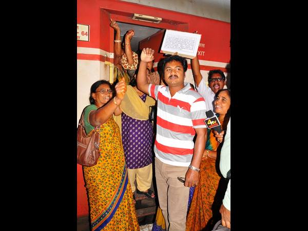 రైలు ఎక్కిన తర్వాత కూడా..