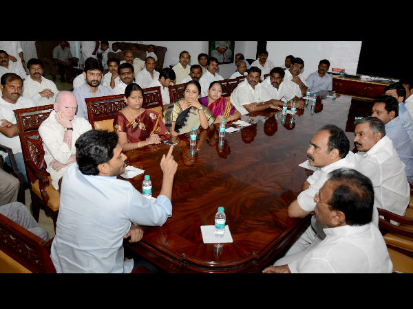 High Command counters Kiran Reddy's plan with YS Jagan High Command counters Kiran Reddy's plan with YS Jagan