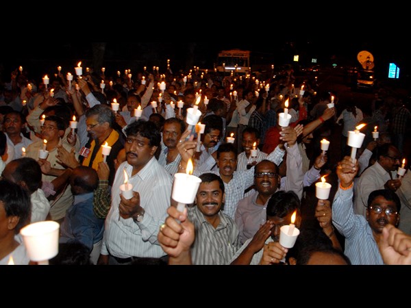 కొవ్వొత్తుల నిరసన