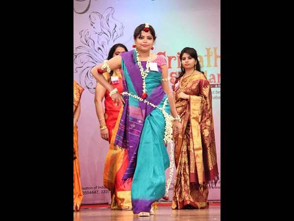 పూలతో
