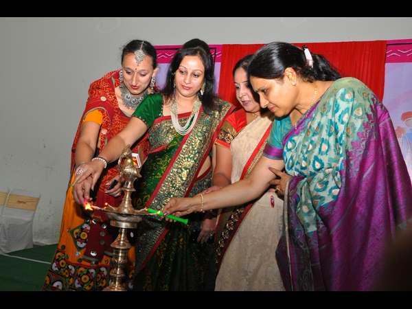 దాండియా 1