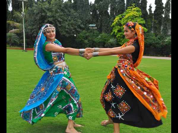 దాండియా 11