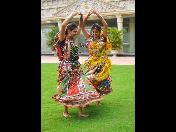 దాండియా 13