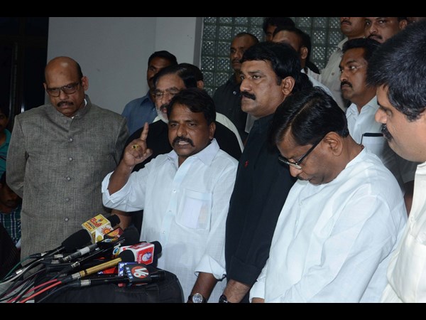 సీమాంధ్ర మంత్రులు