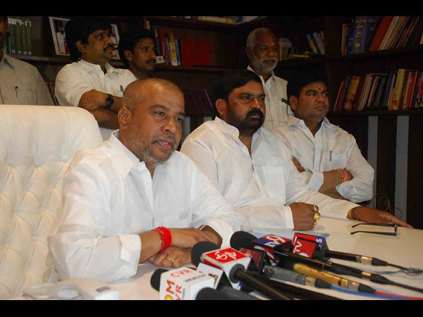 దామోదర హావభావాలు 1