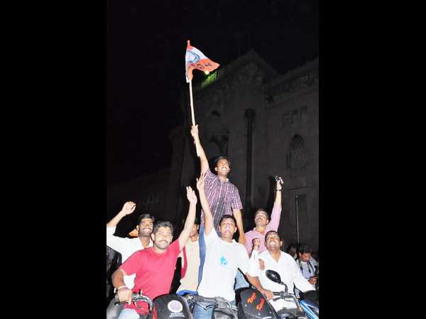 విద్యార్థులు 10