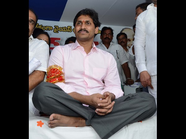 వైయస్ జగన్