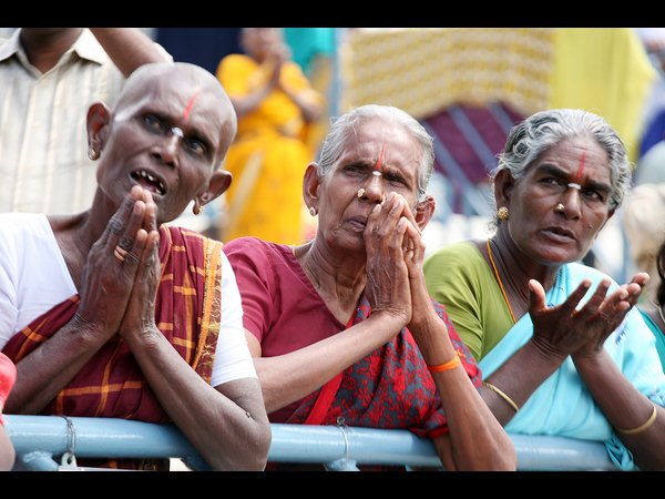 పులకించిన భక్తులు..