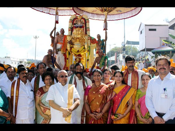 టిటిడి చైర్మన్ తదితరులు..
