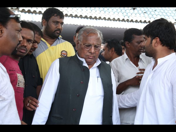 వి హనుమంత రావు