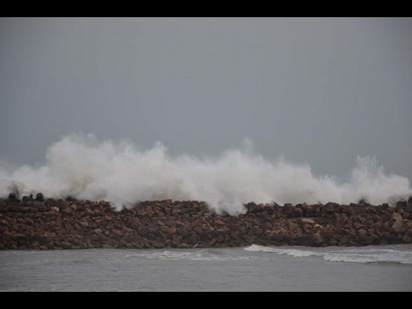 ప్రమాద హెచ్చరికలు