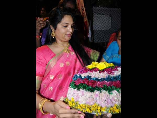 బతుకమ్మ 6