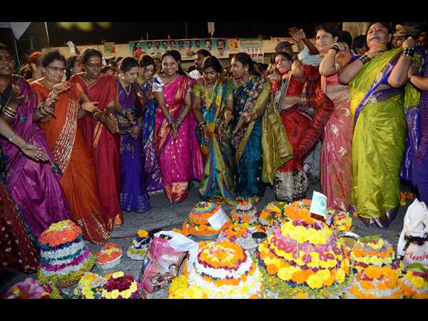 బతుకమ్మ 14