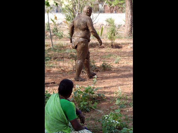 ఉద్రిక్తతల నియంత్రణ..