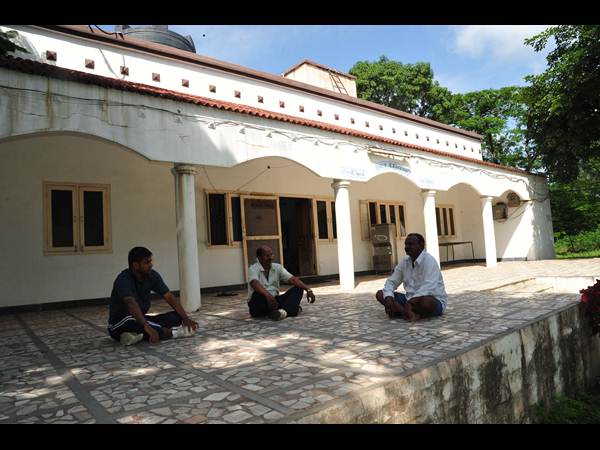 భోజనశాల..