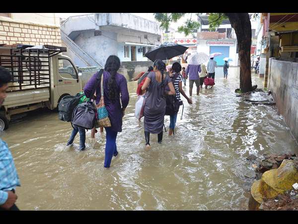 సీసల బస్తీలో...
