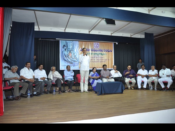 శాంతిభద్రతలు కూడా తెలంగాణకే..