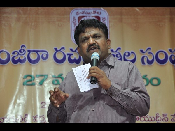 దేశపతి శ్రీనివాస్ ఇలా..